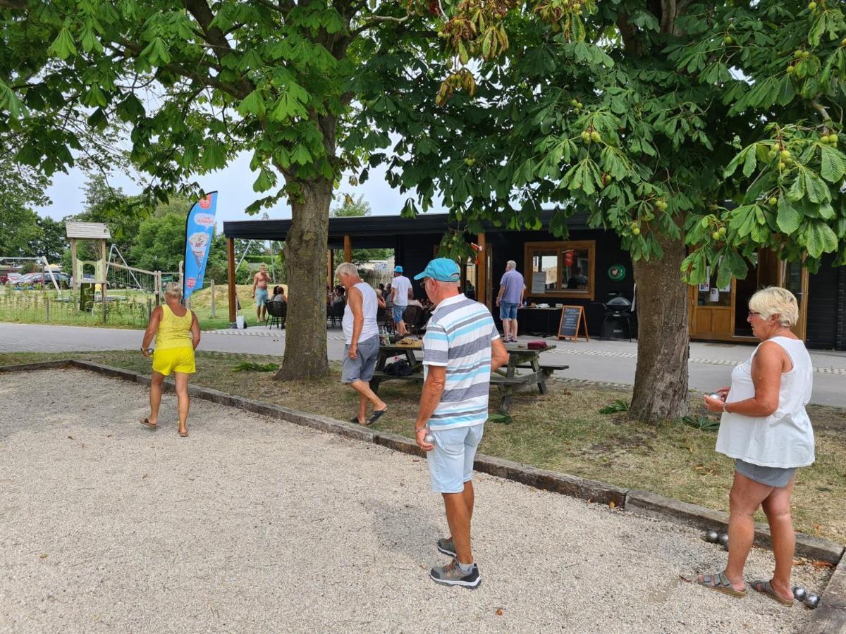 Chalet 536 Op Recreatiepark De Wielen Sint Maarten Extérieur photo